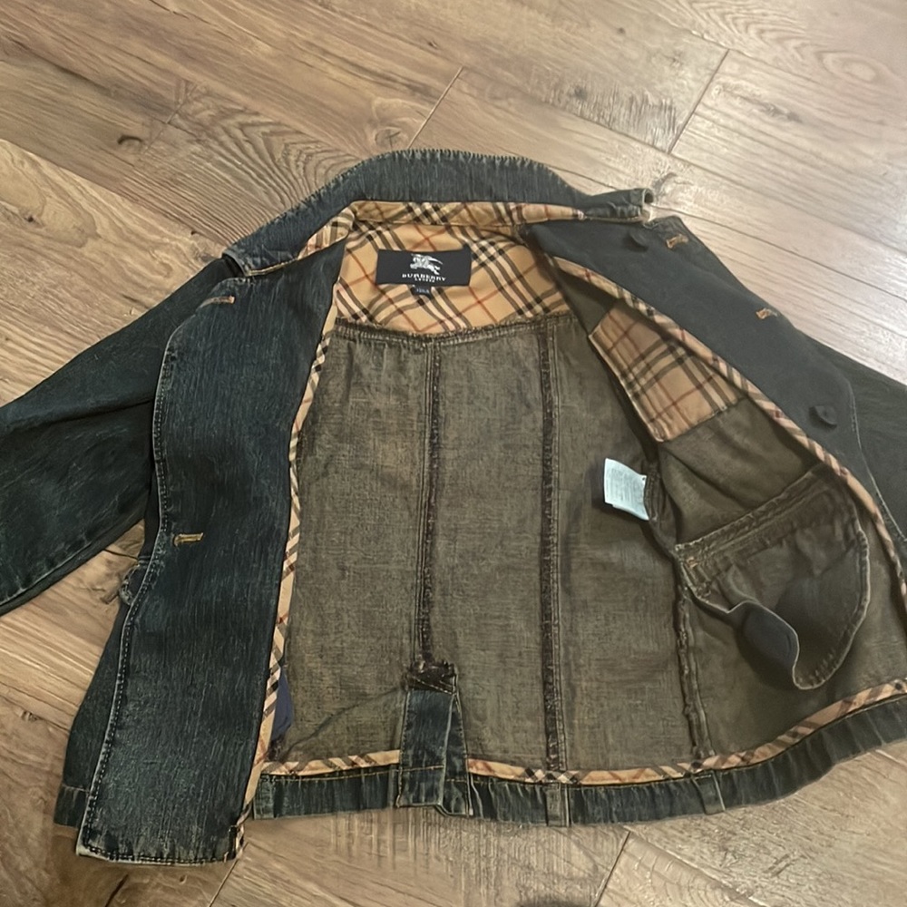Burberry jacket - Picture 2 of 7